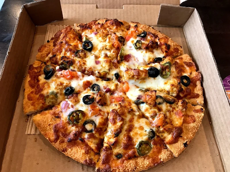 Wow Pizza College Drive, SK