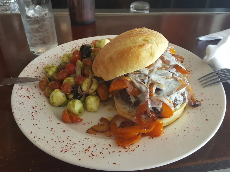 Mezzo Ristorante & Lounge