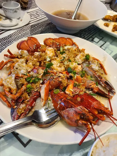 Happy Fishman Chinese Seafood Cuisine 漁民樂