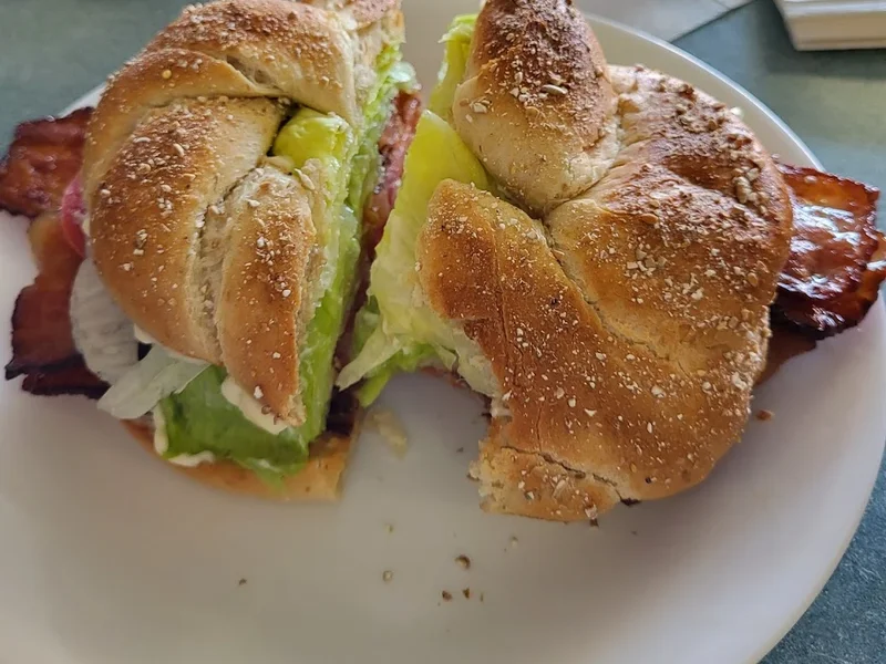 T & T Bakery And Cafe