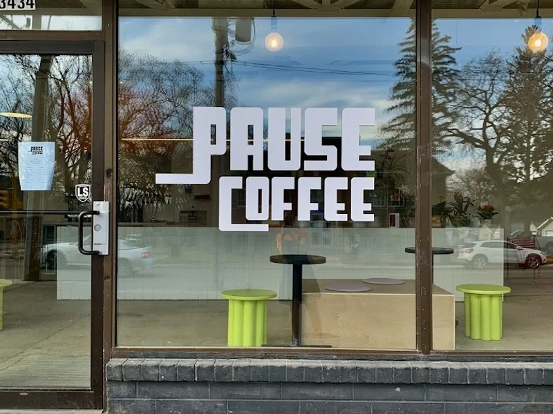 Pause Coffee Shop
