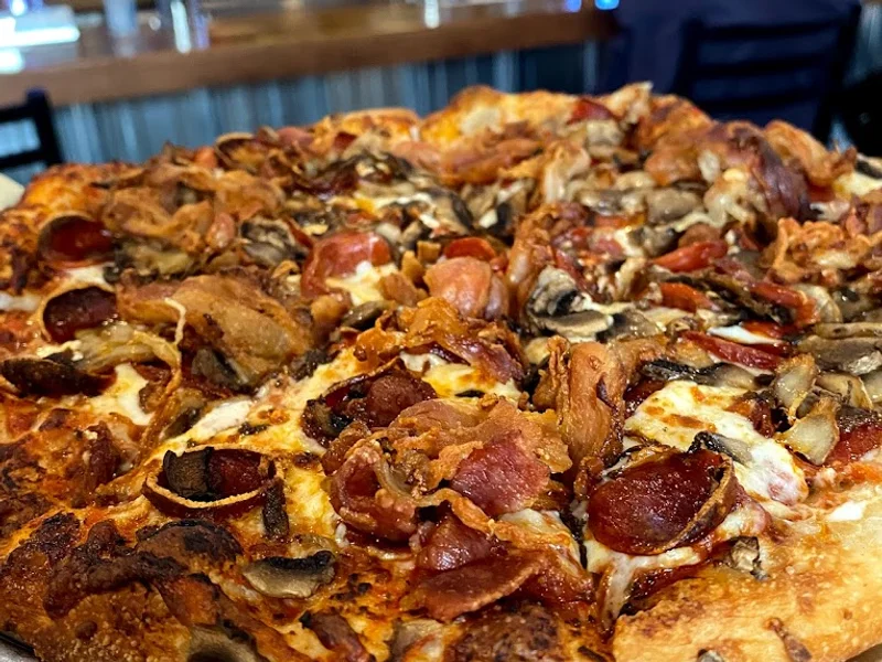 Fat Louie's Pizzeria & Bar