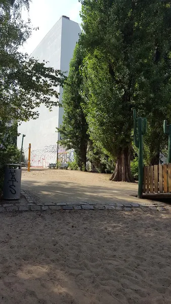 Spielplatz Schlüterstraße