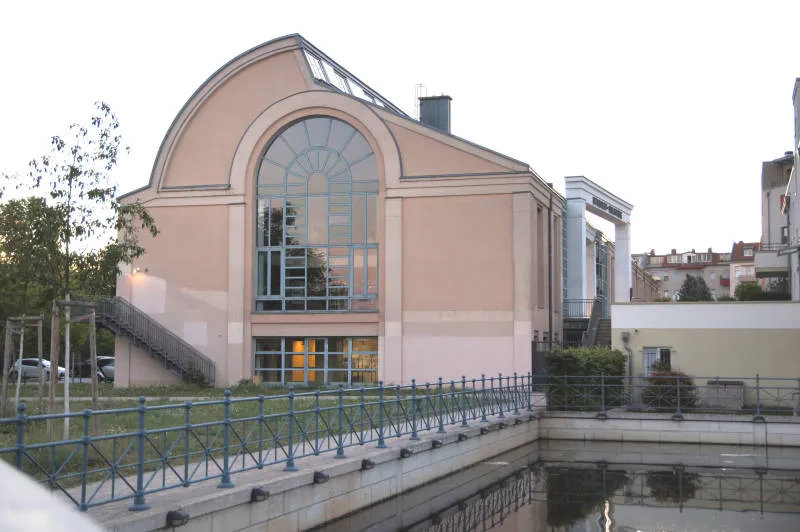 Stadtbibliothek Reinickendorf - Humboldt-Bibliothek