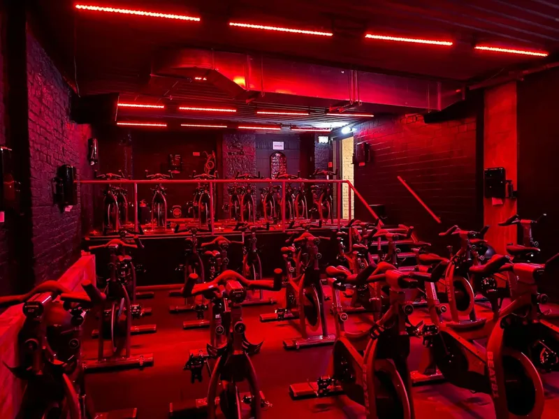 BEAT81 - HIIT Fitness Classes & Cycle Studio I Görli