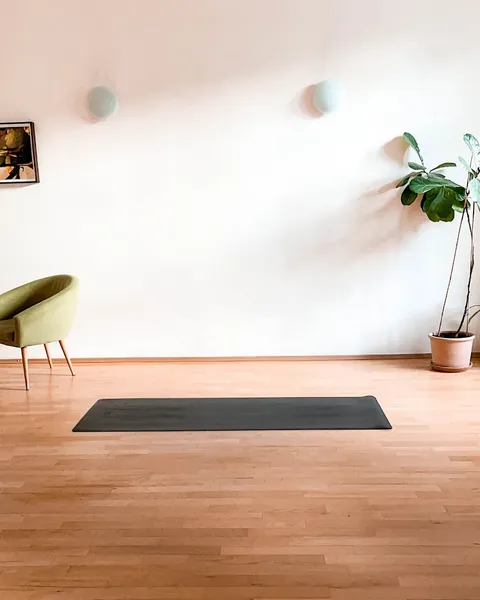 Hatha Yoga und Mindfulness - Yoga Studio VIBE