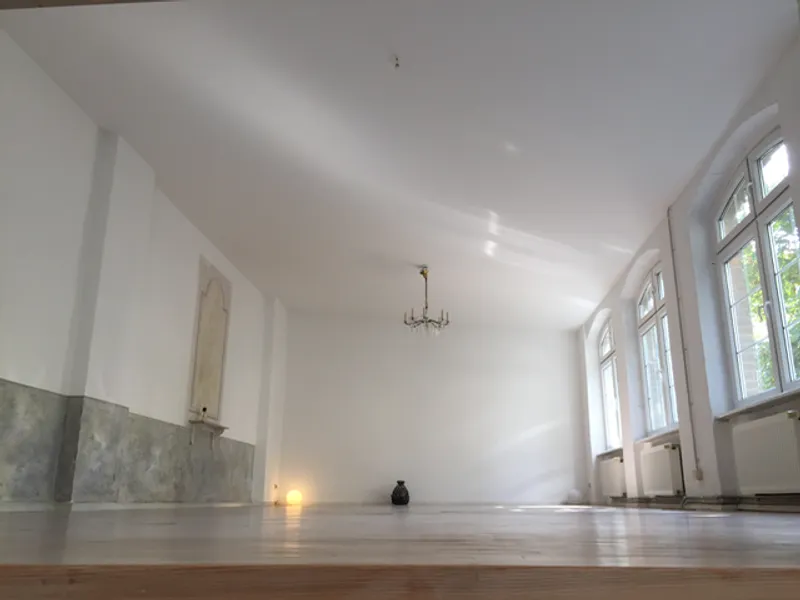 Yoga School Berlin - Ashtanga Vinyasa Yin Yoga - Yoga in Berlin Kreuzberg Neukölln