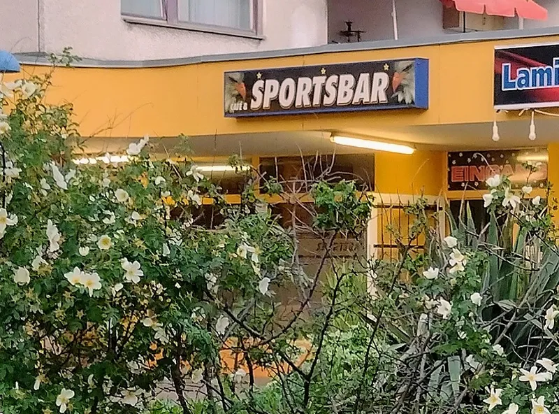 Cafe & Sportsbar