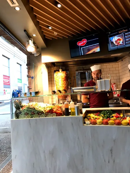 Mustafa Can's Gemüse Kebap