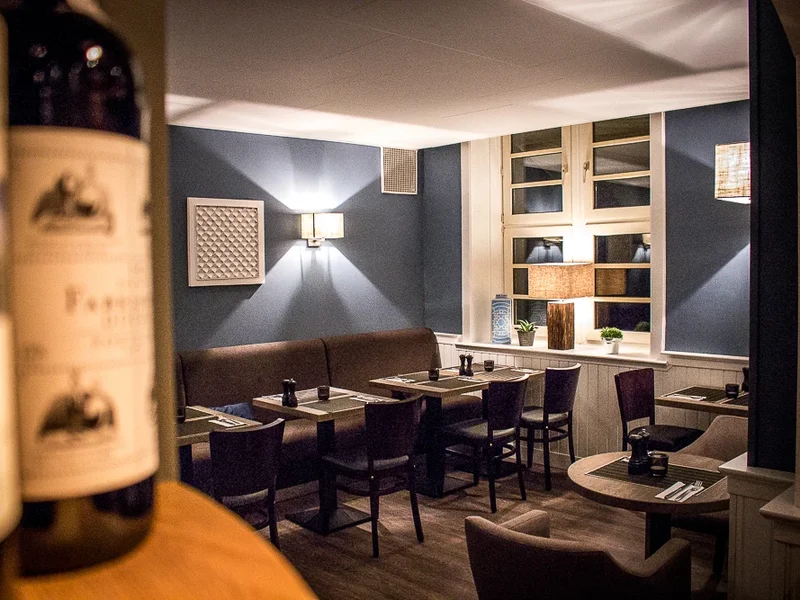 ONIRO restaurant • bar