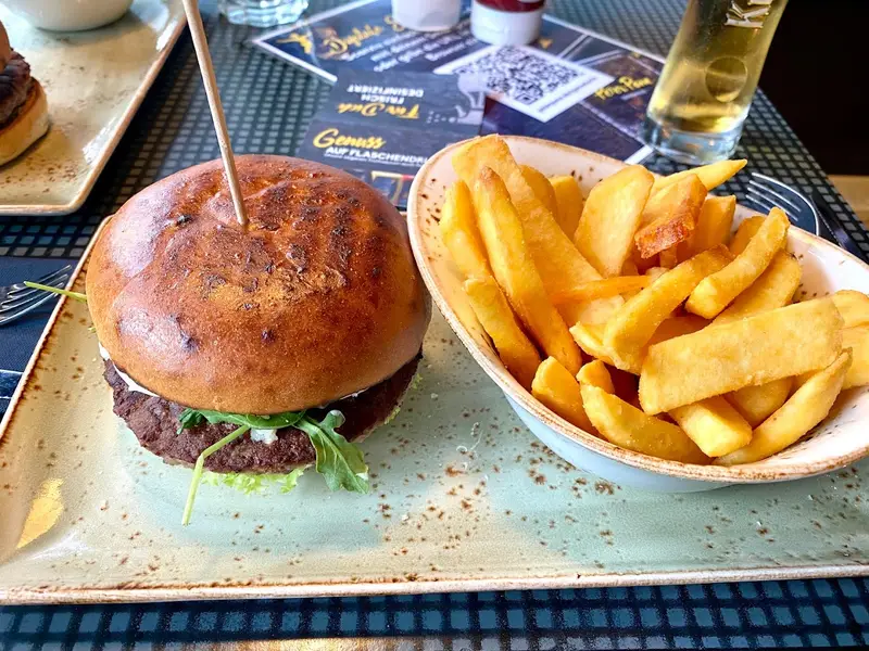 PETER PANE Burgergrill & Bar