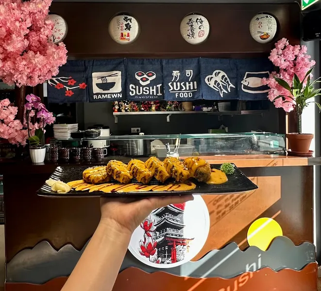 OISHI Ramen & Sushi Bar