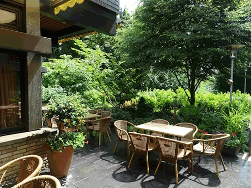 Café-Restaurant im Park