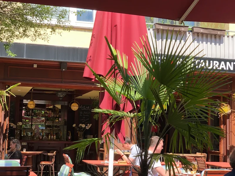 Café Oktober - Harburg