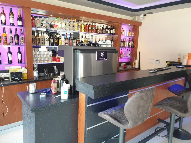 Bataq Café & Lounge