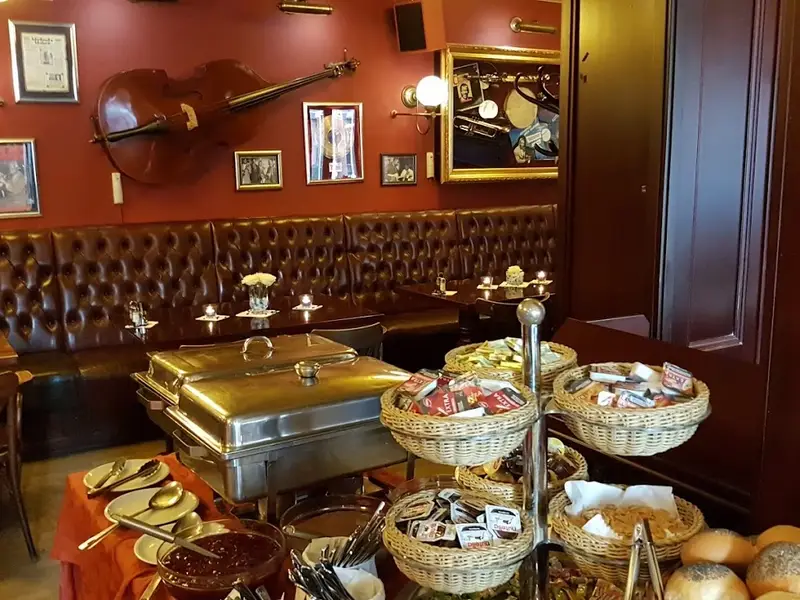 Café Oktober - Harburg