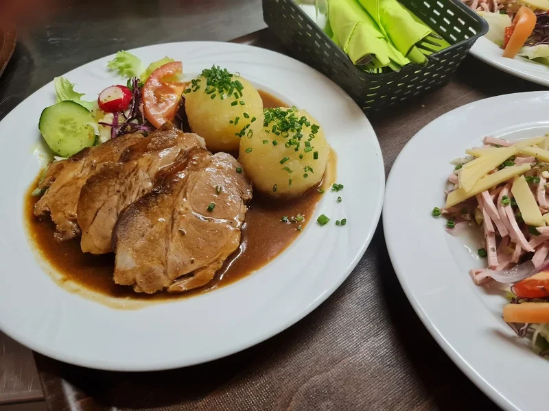 Klempau's PAULANER Biergarten an der Milchhalle