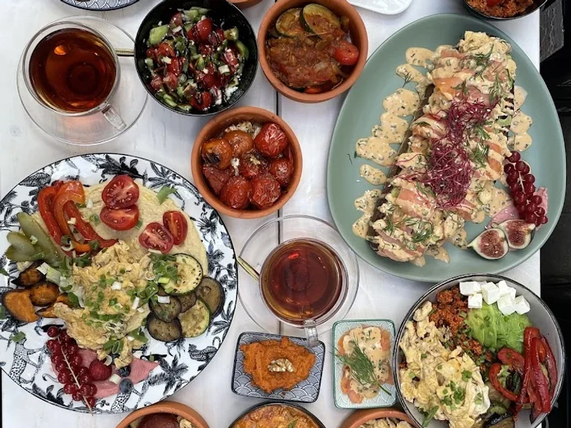 Café Aura - Frühstück, Brunch, Kaffee, Kuchen, Pancakes, French Toast