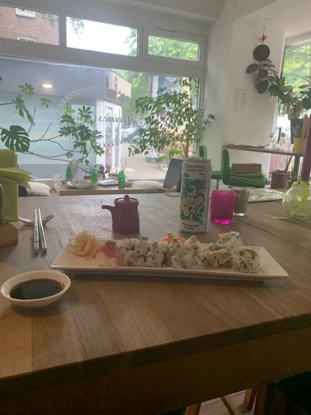 Kleines Glück Sushi Lan