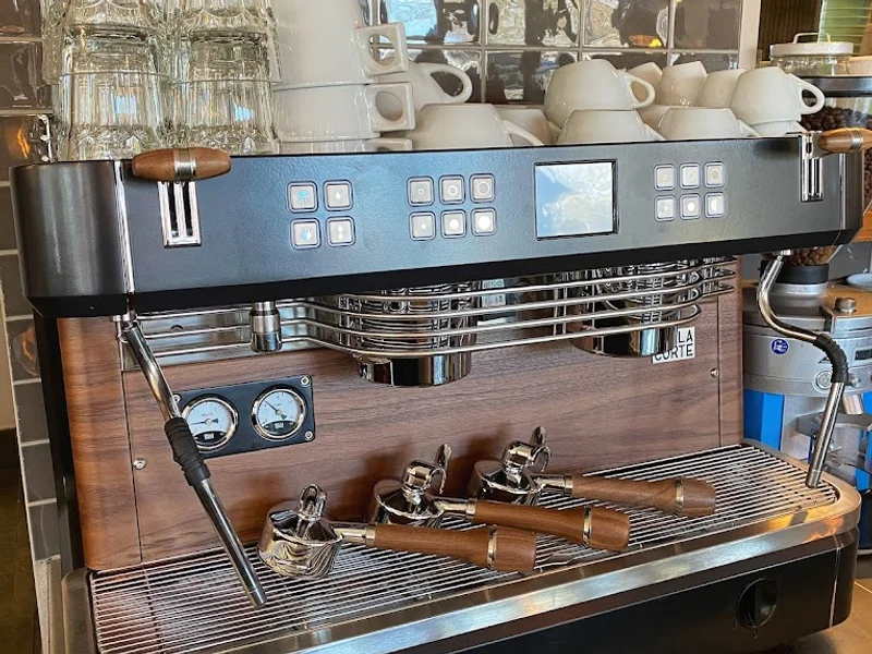 Roederer‘s Café & Bar