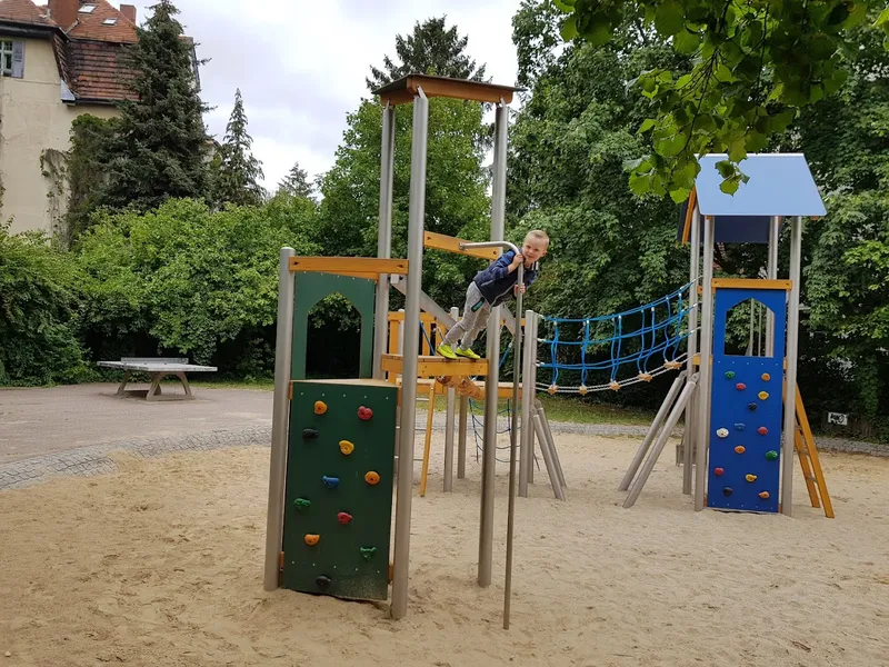 Spielplatz Schönower Straße 5