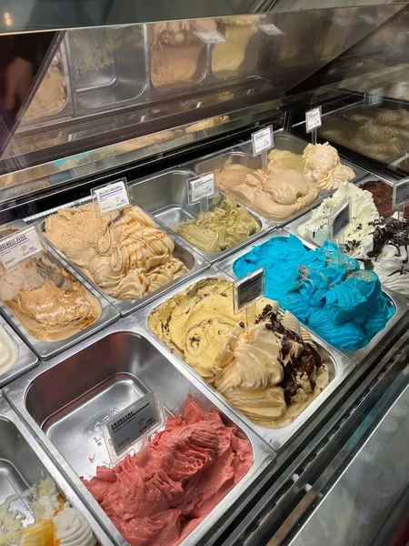 Lumia Gelato e Caffé