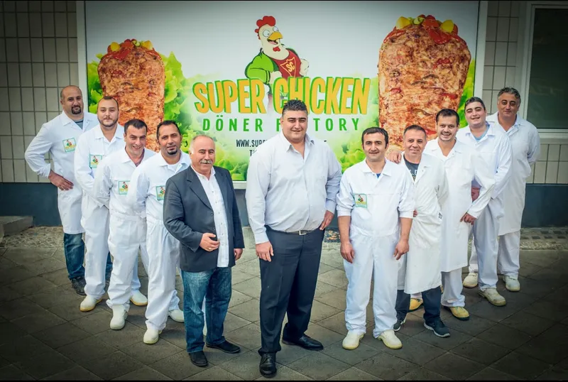 Super Chicken Döner Factory