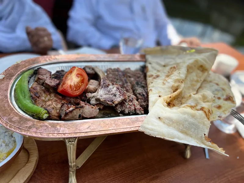 Beyzade Restaurant - türkische Spezialitäten vom Holzkohlegrill und Frühstück in Spandau