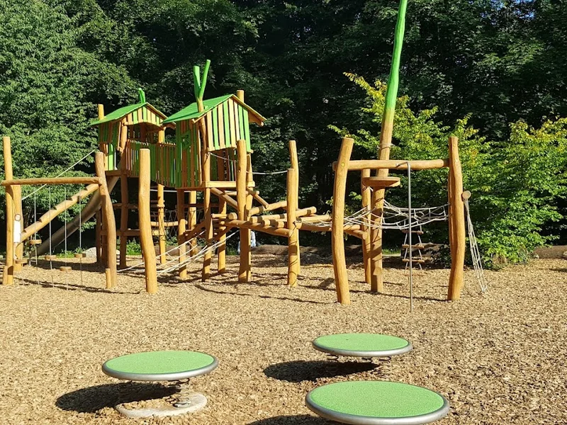 Waldspielplatz am Luisen-Gymnasium