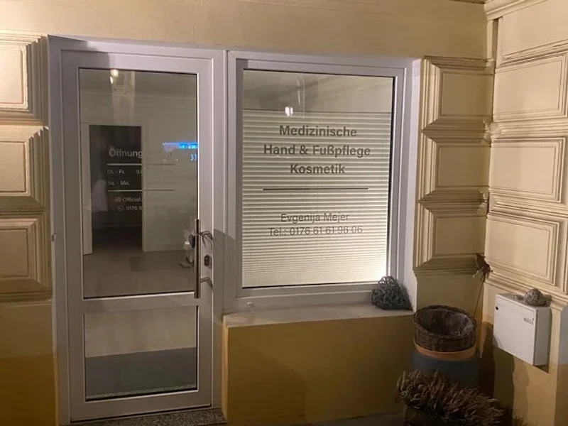 Evgenija Mejer Medizinische Hand und Fußpflege