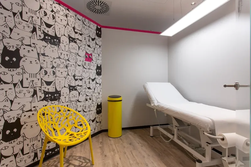Waxcat - Waxing - Laser Haarentfernung - Brow Bar Hamburg Barmbek Hamburger Meile