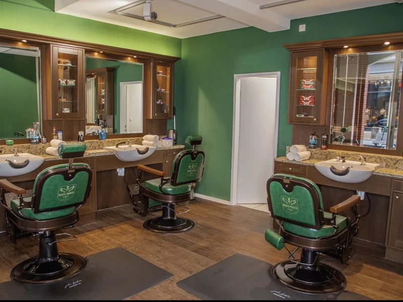 Men’s Place - Barber
