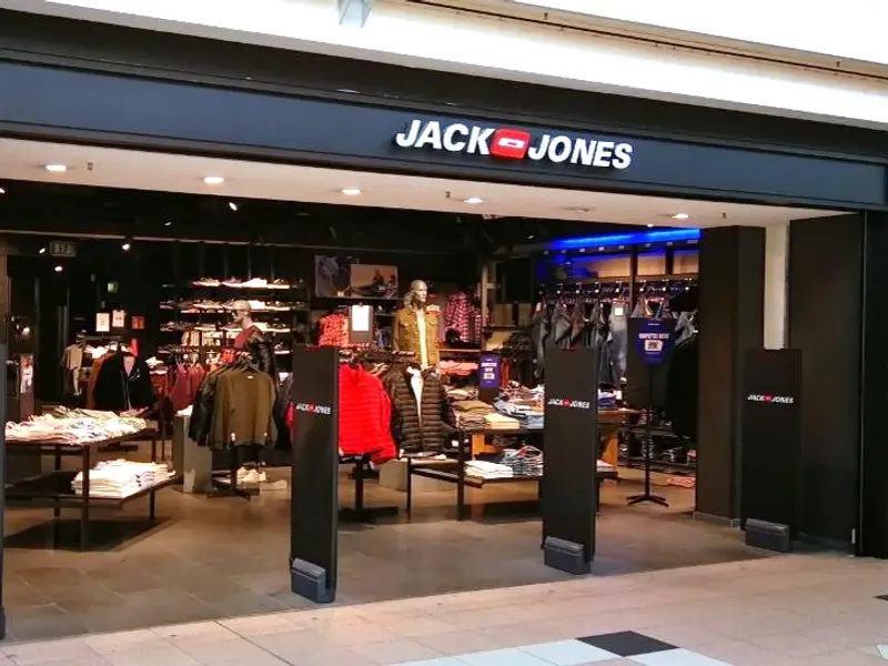 JACK & JONES