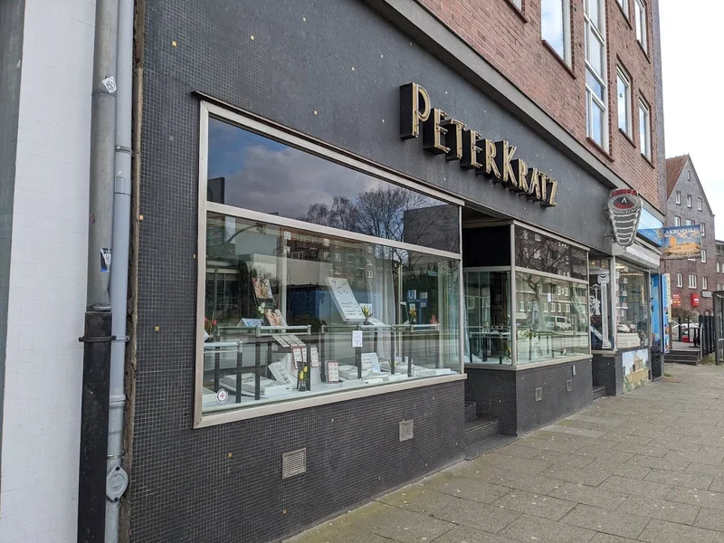 Trauringe-Verlobungsringe-Plus Juwelier Möller