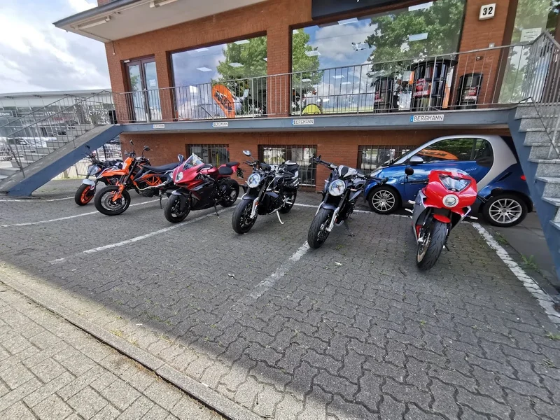 Bergmann & Söhne GmbH - KTM & MV Agusta Hamburg Nedderfeld