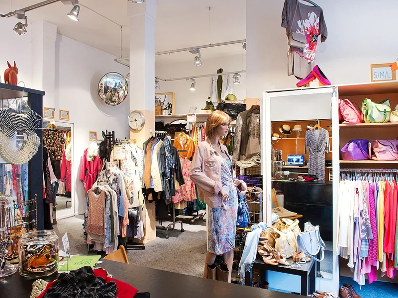 Starling Fashion FIRST CLASS SECOND HAND