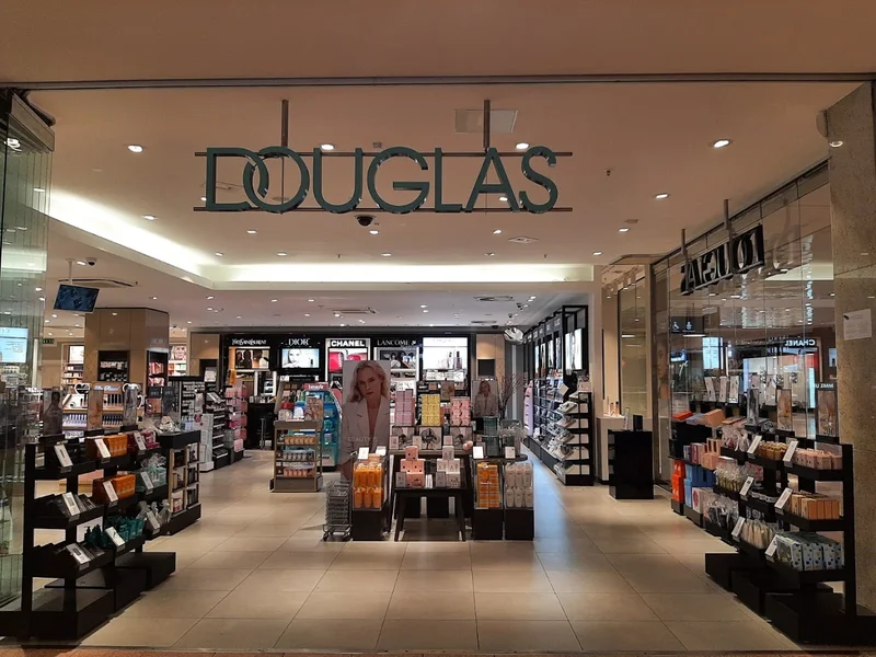 Douglas Hamburg Billstedt-Center