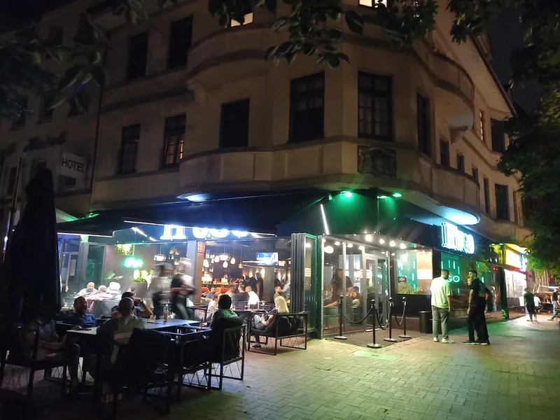 H‘ugo Lounge | Hookah Bar | Restaurant