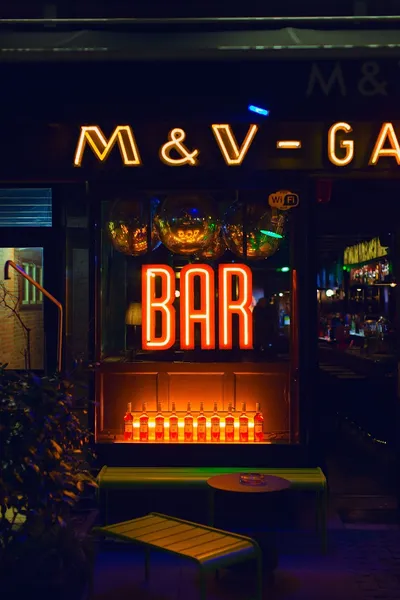 M&V Bar