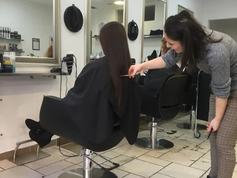 Demet & Tugba | Friseursalon Harburg