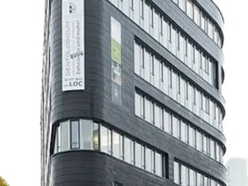 Zahnklinik - MVZ Dentologicum 290