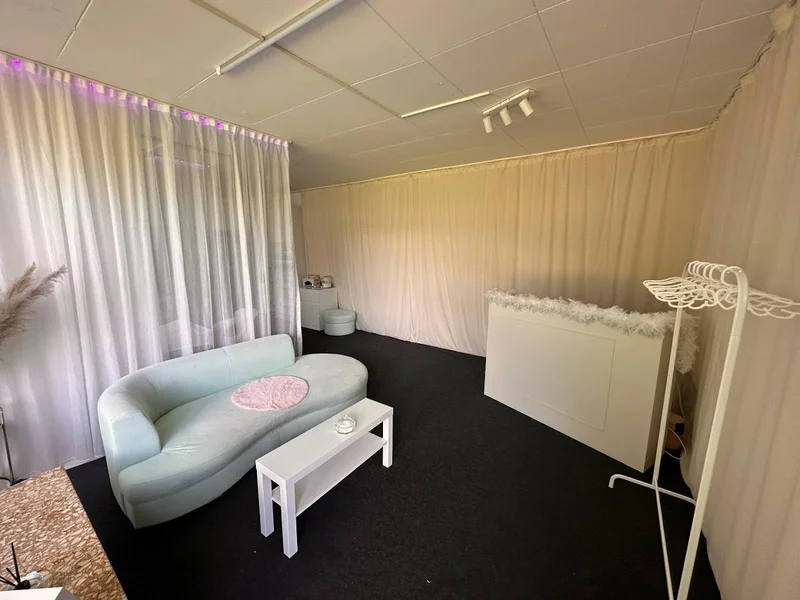 Damla Cosmetics | Beauty & Academy