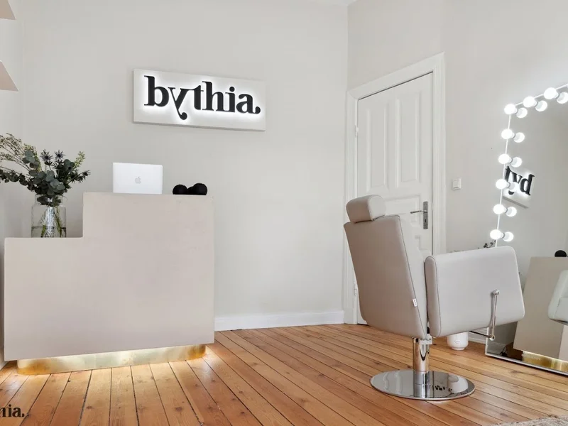 bythia • brow aesthetics