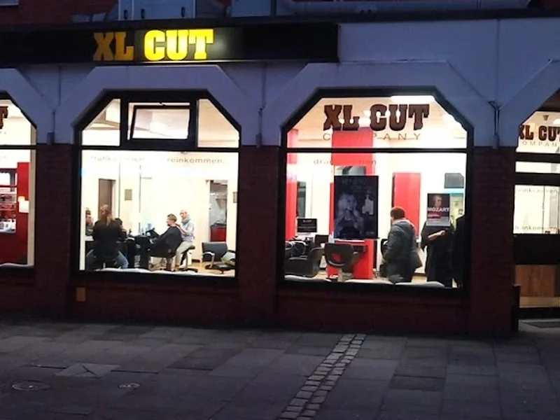 XL CUT ...love your hair! Billstedt