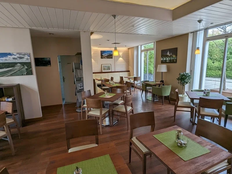 Bäckerei Reis, Konditorei, Café, Inh. Johannes Majeron