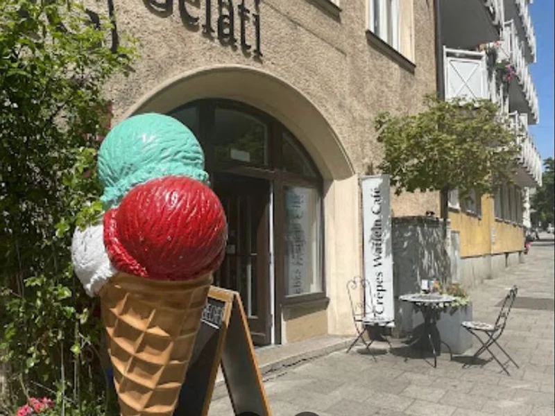 Monte Gelati Eisdiele Eiscafé Eis