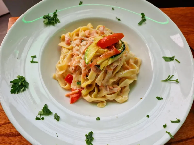 A Domani Pizza • Pasta • Bar