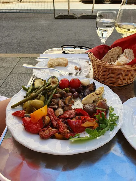 Feinkost L' angolino Cucina & Vinoteca