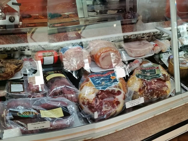 Senza la Mamma Pinseria u. Feinkost