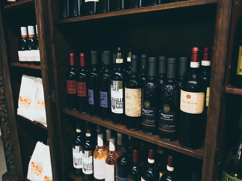 L‘Oca Bianca - Weinbar, Spritz, Cicchetti, Aperitivo, italienische Delikatessen